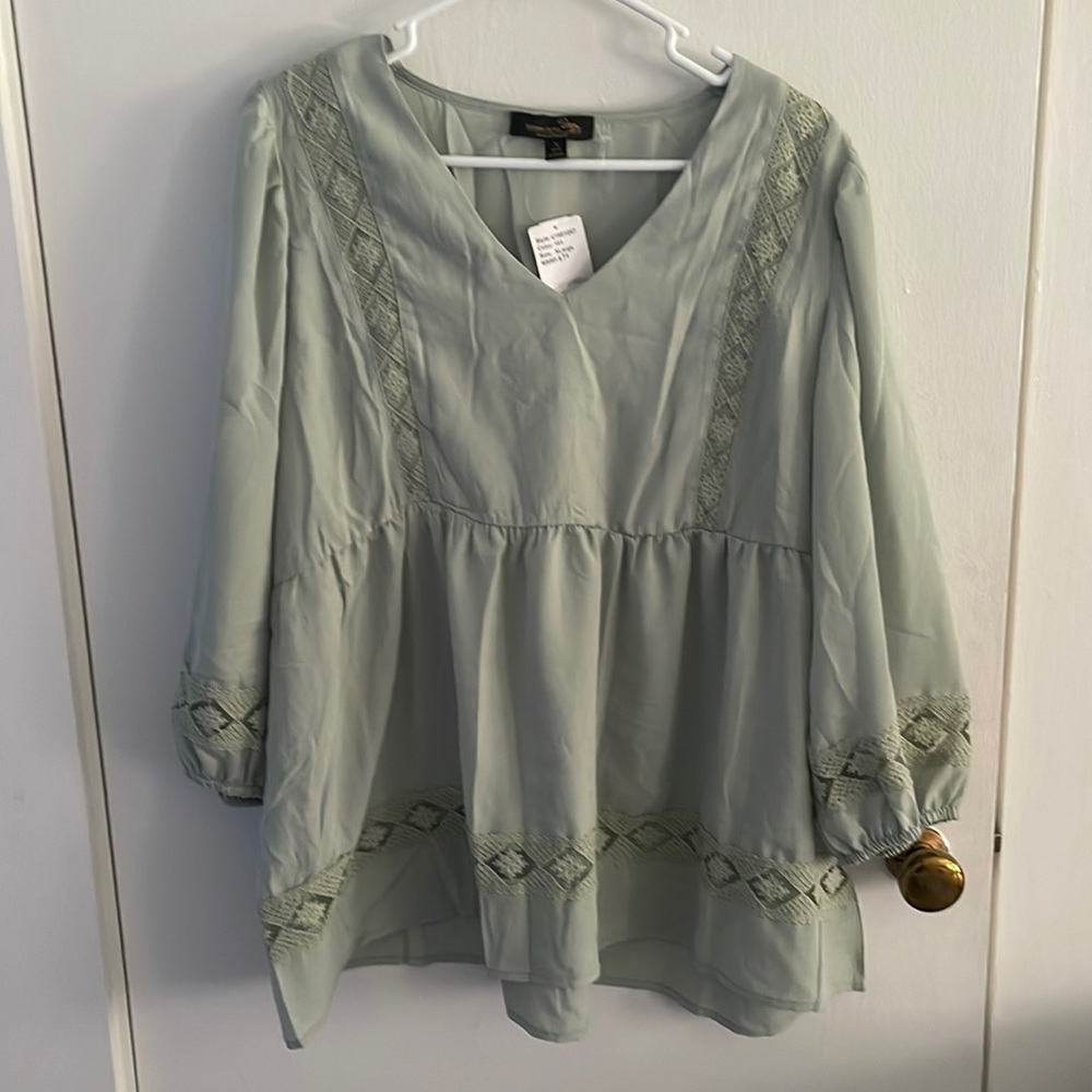 XL light green peasant shirt